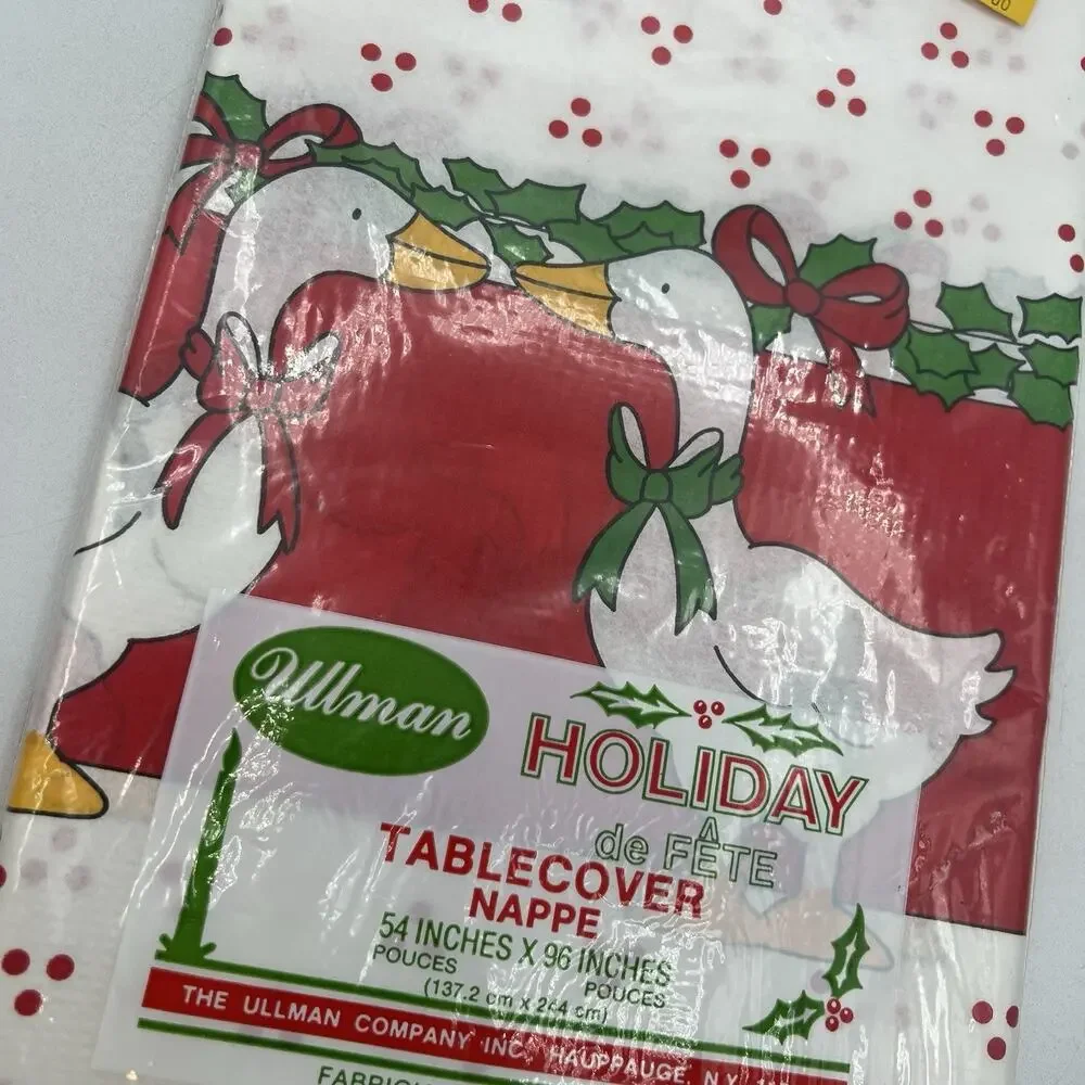 Vtg Christmas Geese Paper Table Cover Tablecloth 52x96 1980s Grannycore Kitsch